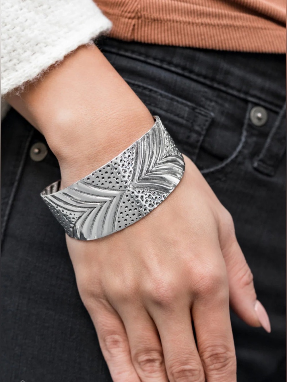🍑Hammered Textured Silver Cuff Bracelet